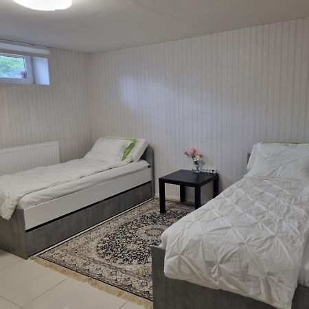 Moonlight - Trevlig Kallarlagenhet Apartment Broby Bagian luar foto