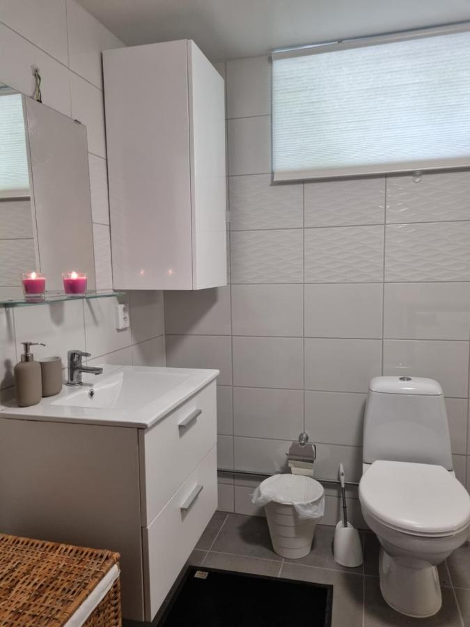 Moonlight - Trevlig Kallarlagenhet Apartment Broby Bagian luar foto